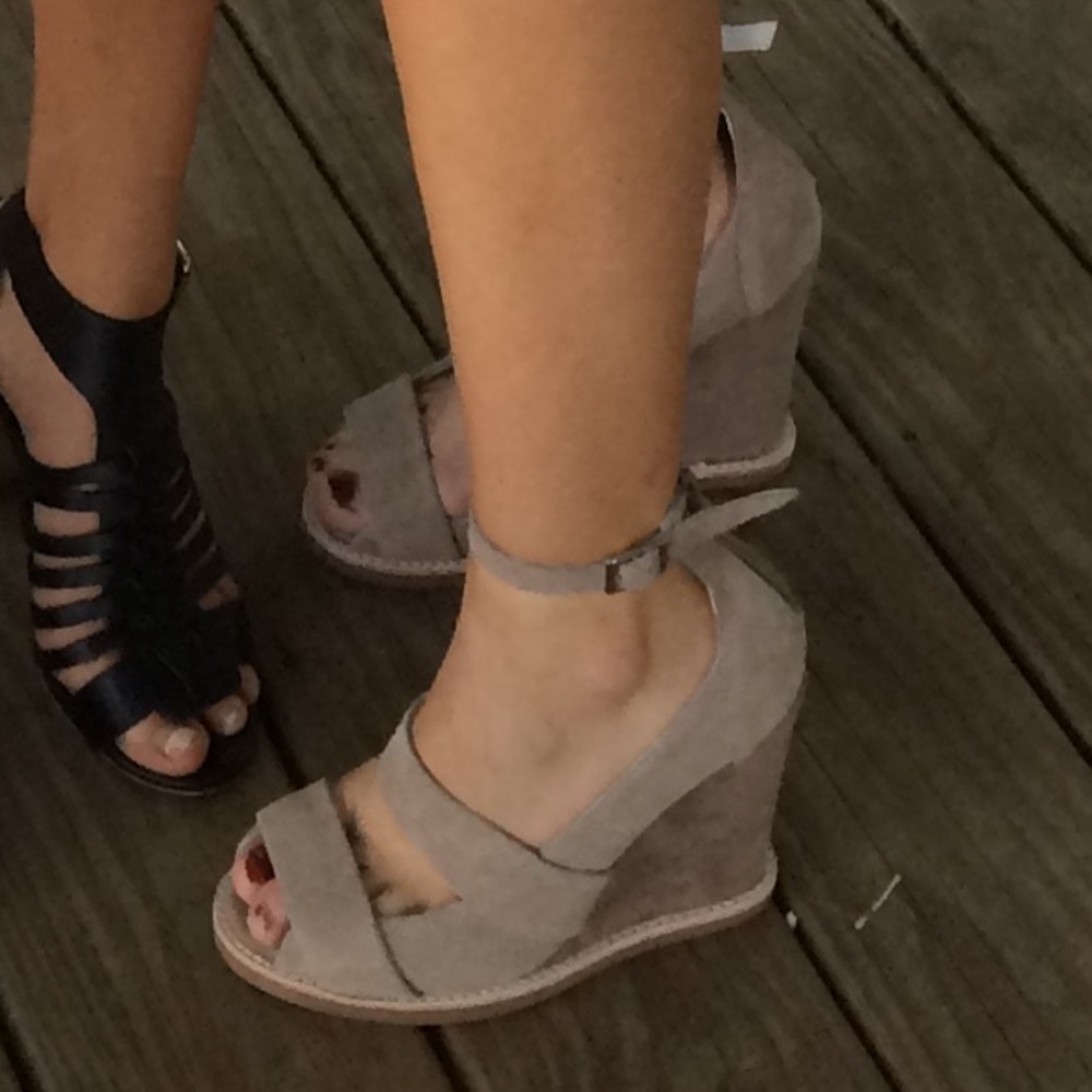 Jeffrey Campbell Wedge Heels - Picture 6 of 6